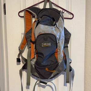 CamelBak Men's Gray and Orange Hydration Pack